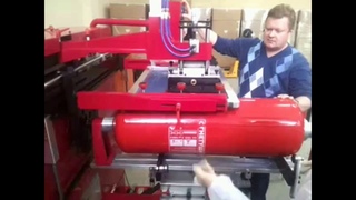 Как печатают по вёдрам, бочкам, огнетушителям./ Printing on buckets, barrels..