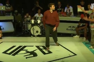 underground funky base vol 8 world final 5 vs 5 crew quarter-final (b.m vs d.d.)