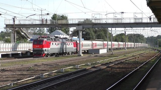 Электровоз ЧС7-104 с поездом № 232 Ейск - Москва