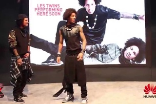 Les Twins | #BEATSLAYA | #Huawei | CES 2014 | #SXSTV
