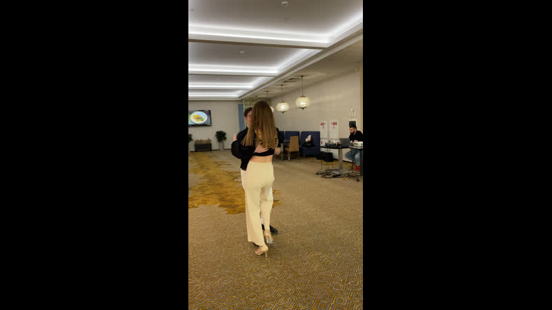 Видео от Latina Top жаркие танцы и фитнес,