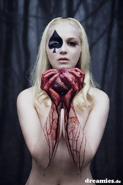 Anna Mueller Кама | Berlin