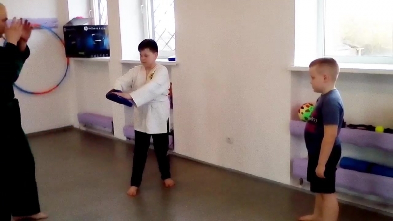 Видео от Фитнес студия La