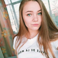 Аня Попова