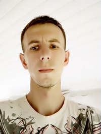 Володя Сагайдак