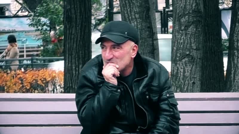 ДЕРЗКИЙ РАЗГОВОР ПО ТЕЛЕФОНУ РЯДОМ С