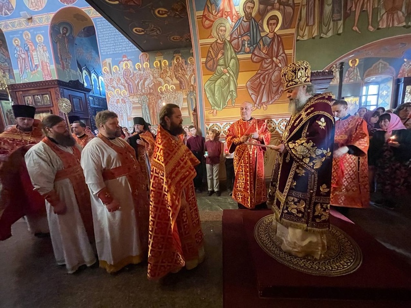 20.04.25 г. Встреча Благодатного огня и Пасхальная вечерня в Успенском кафедральном соборе, изображение №31