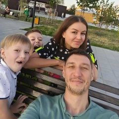 Роман Петров