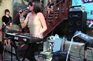 Phantogram - When I’m Small  (Live FILTER at Magazine’s Culture Collide SXSW 2011, Cedar Street Courtyard, Austin, TX, )