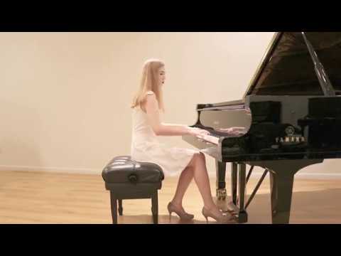 Yana Chernysheva La Minor