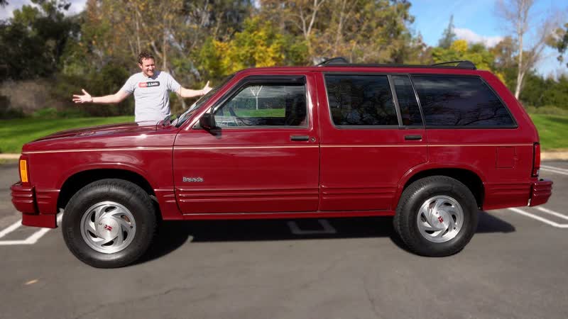 The 1991 Oldsmobile Bravada Is the Old School Luxury